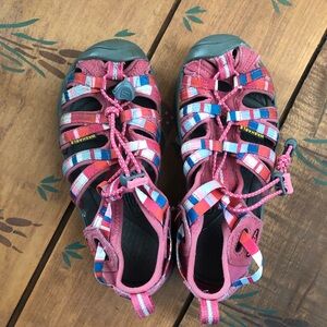 Keen Footwear Waterproof Sandals Slip-On Shoes Sandals Outdoors Pink Size 1